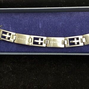 The Danbury Mint" Christian Cross Link Bracelet 8.5 “Christ Strengthens Me”